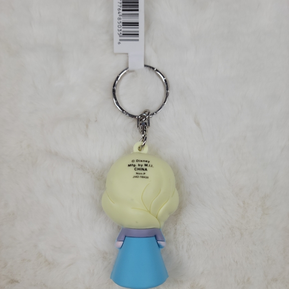 NWT Disney keychain - Elsa - Picture 2 of 2